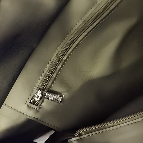 New Madden Girl , Jelly Tote Bag w Pouch - Picture 11 of 13